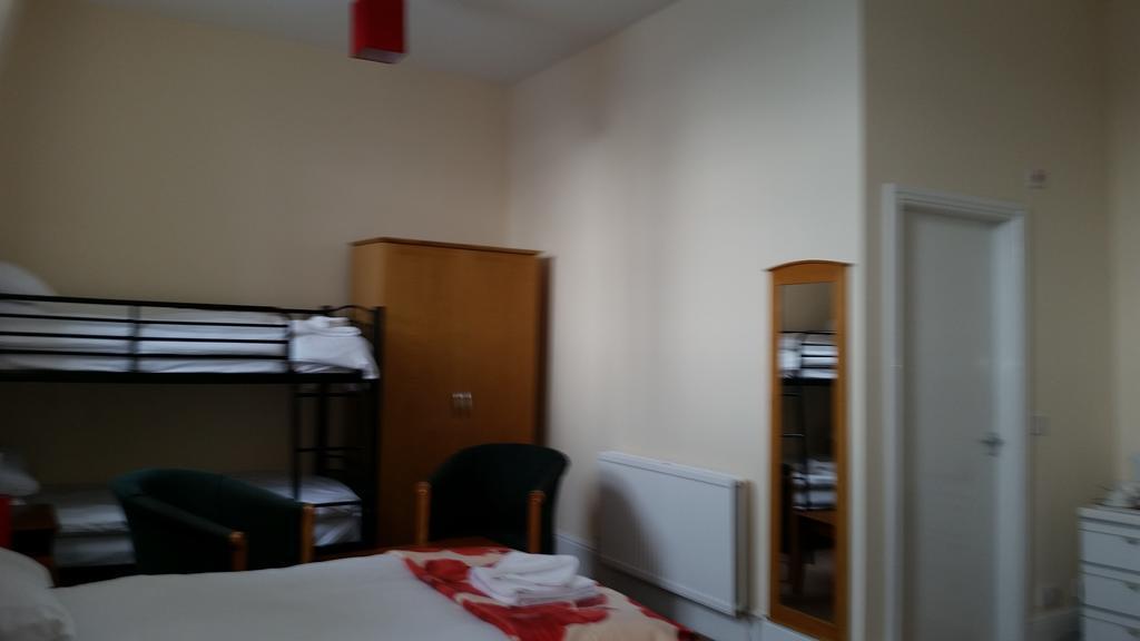 חלנדודנו The New Alexandra Hotel מראה חיצוני תמונה